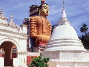 В Шри-Ланке хотят запретить переход из одной религии в другую