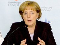 Ангела Меркель поддержала евреев и осудила Ватикан